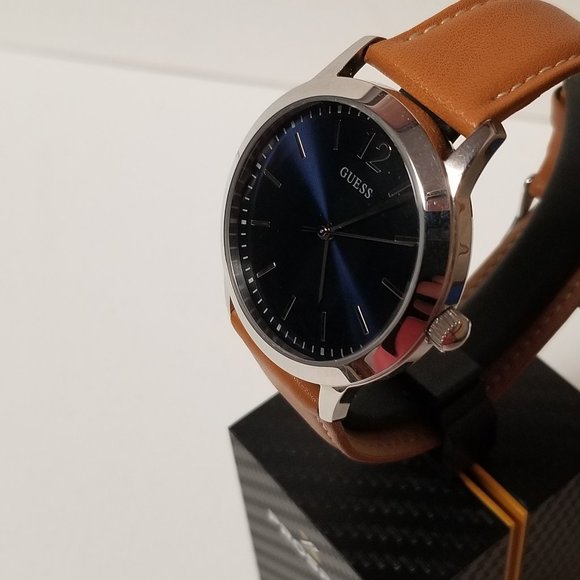 Guess Wristwatch - Picture 3 of 5